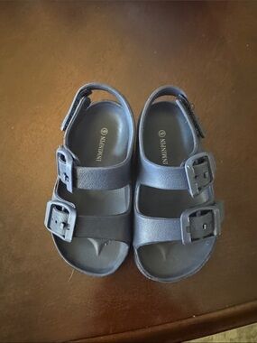 Kids Navy Double-Buckle Sandals by UNKNOWN